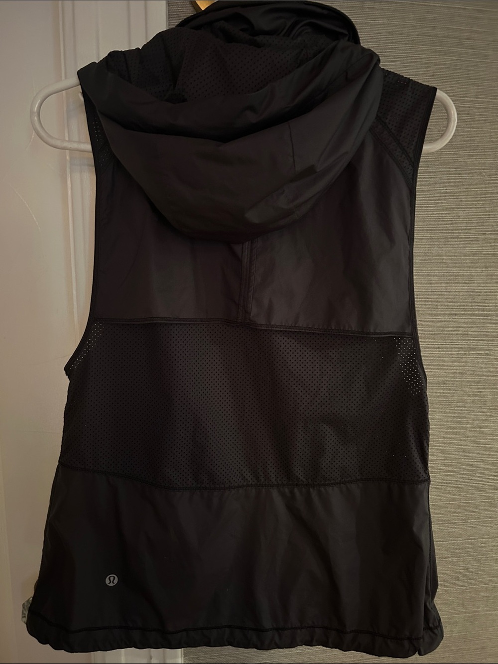 lululemon athletica Black Sleeveless Hooded Vest